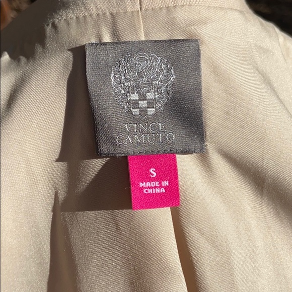 Vince Camino Sleeveless Vest - Picture 6 of 7